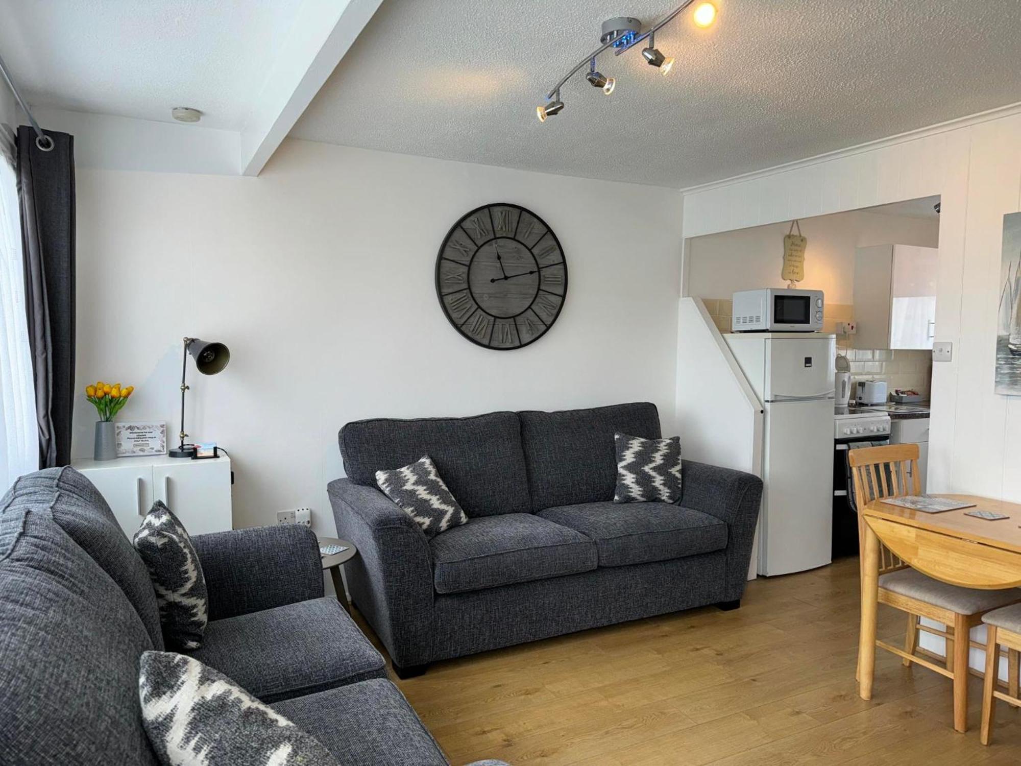 103 Sunbeach South Facing 2 Bed Chalet M And T Chalets Great Yarmouth Exterior photo